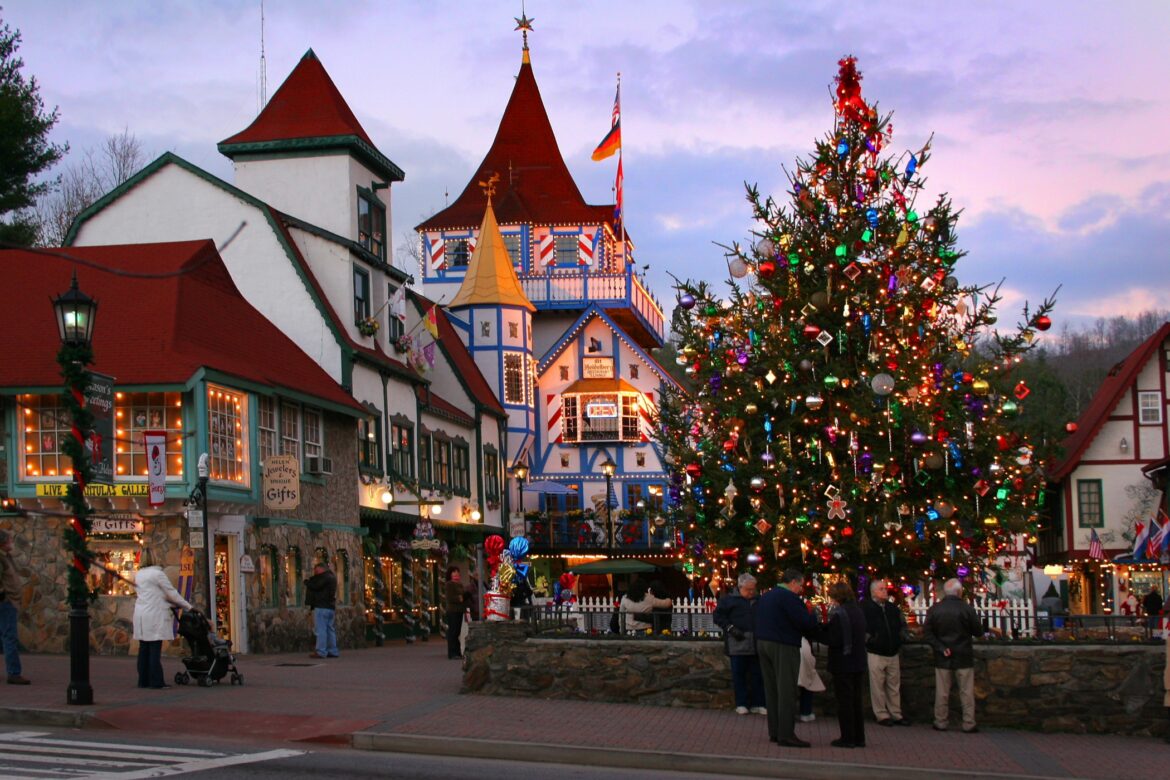 A photo of downtown Helen, Georgia, during the Christmas season